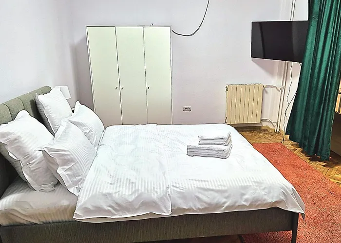 דירה Boutique Old 2 *