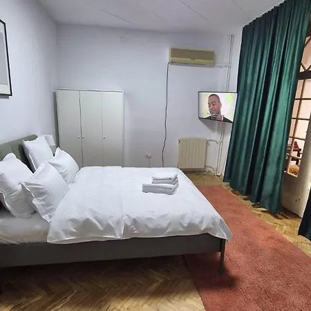 Boutique Old 2 布加勒斯特